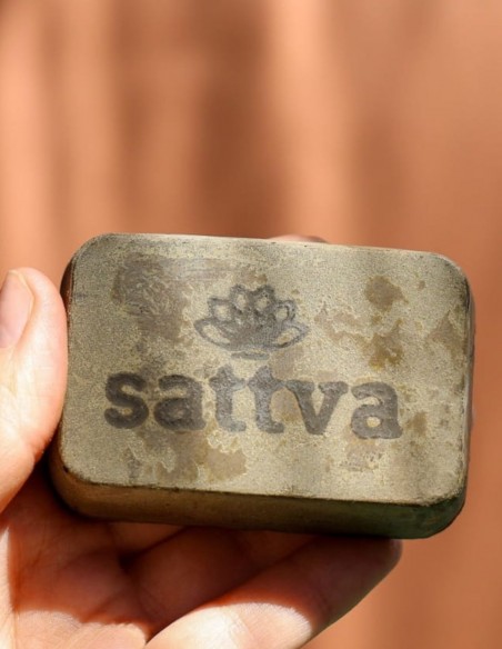 Vopsea henna Rosu Pur cu unt de shea si uleiuri, 3x80gr – Sattva Ayurveda